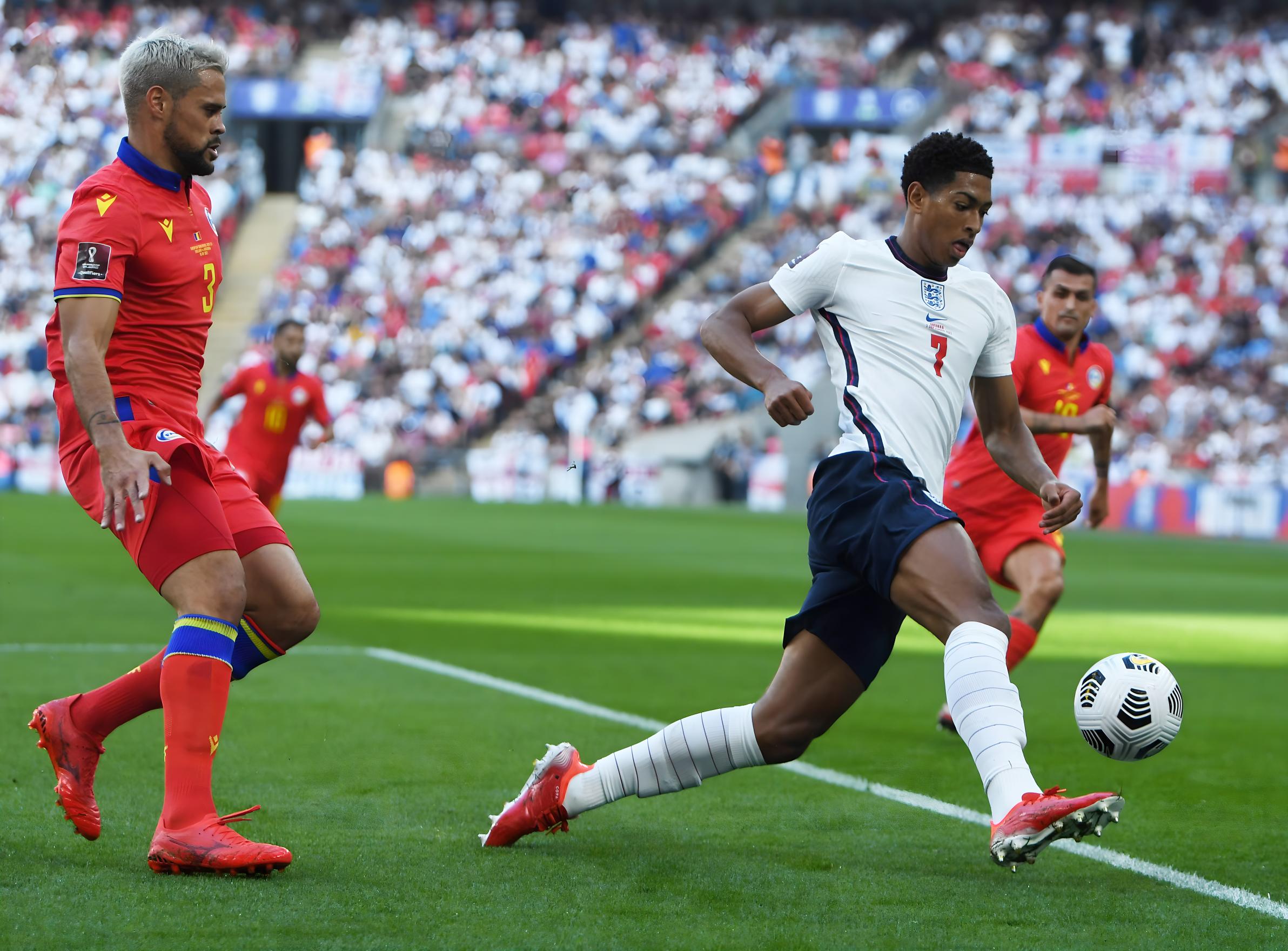 中一直被视 中一直被视